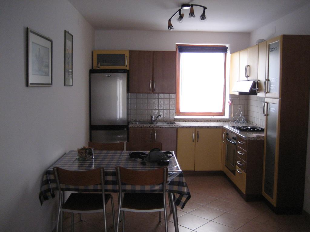 Apartment Lea Црес Экстерьер фото